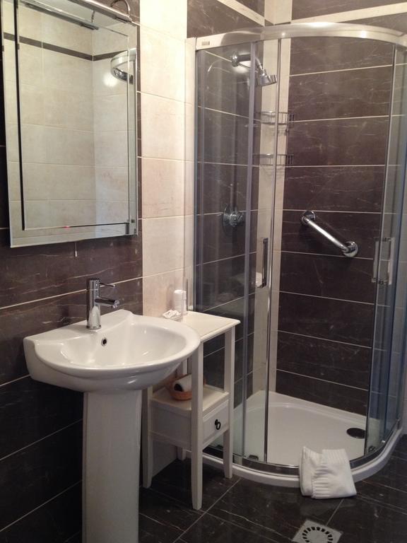 Double Room,221151032:JPEG