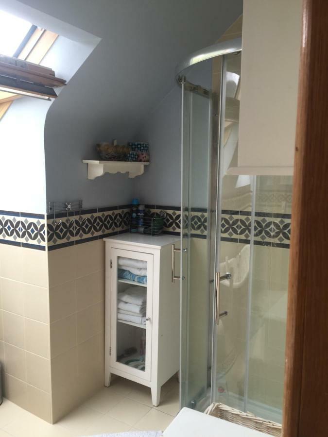 Double Room with Private External Bathroom