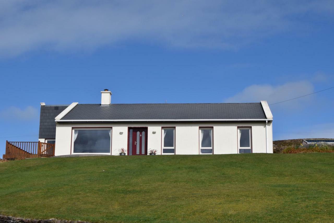 Four-Bedroom House,868517900:JPEG