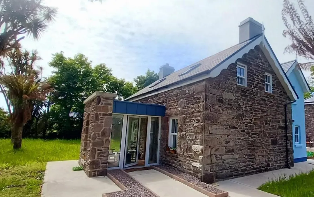 Dingle Woodland Cottage-1