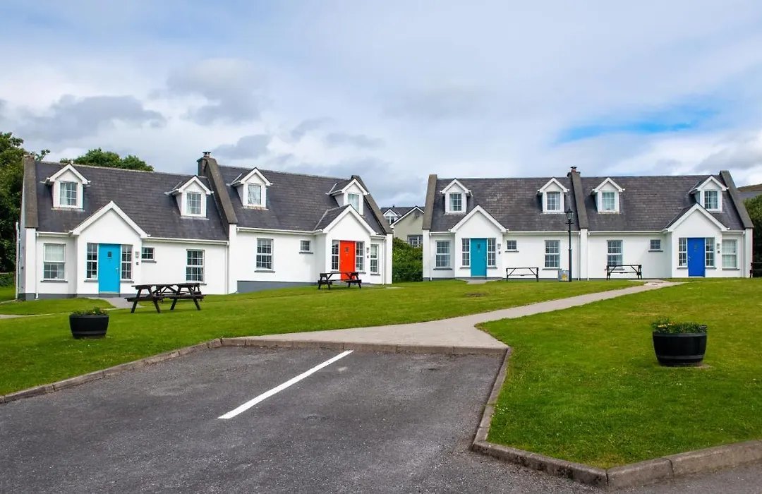 Dingle Harbour Cottages 3 Bed - Sleeps 6 Type A By Trident Holiday Homes-1