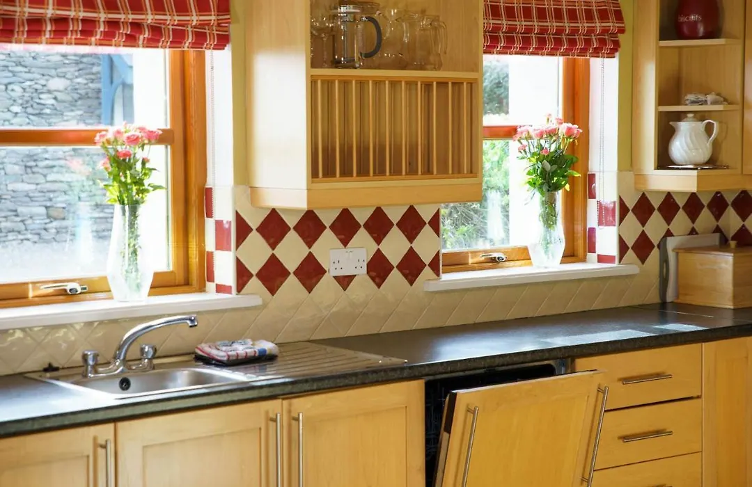 Dingle Courtyard Holiday Homes 3 Bed Sleeps 6-1