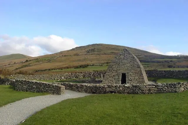 Griffins Holiday Cottage-1