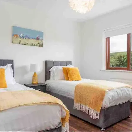 Wonderful Coastal Home In Dingle Town-3