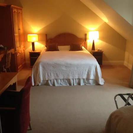 Dingle Bambury House Accommodation-2