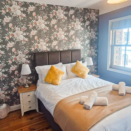 Dingle Town Holiday Home By Trident Holiday Homes-3